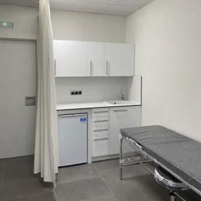 Img Equipamiento para Consultas Medicas 3