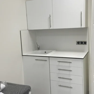 Img Equipamiento para Consultas Medicas 4