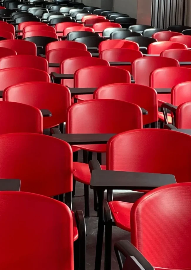 Img Instalacion de Sillas Flipper con Pala 3